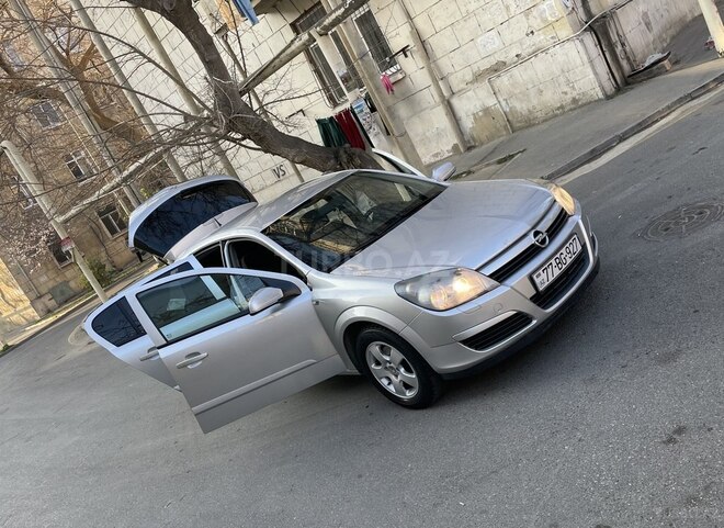 Opel Astra 2005, 212,000 km - 1.4 l - Bakı