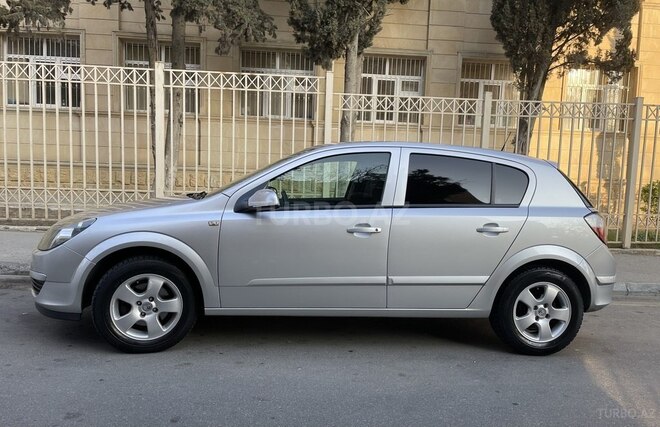 Opel Astra 2005, 212,000 km - 1.4 l - Bakı