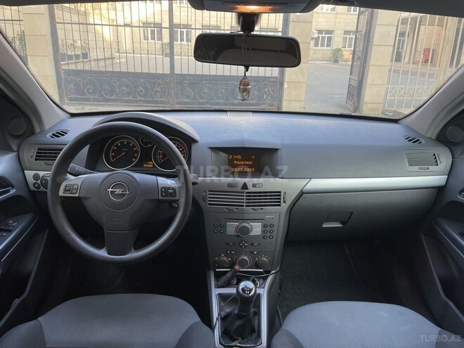 Opel Astra 2005, 212,000 km - 1.4 l - Bakı