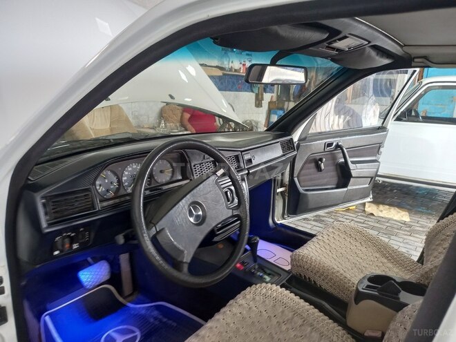 Mercedes 190 1990, 335,000 km - 2.0 l - Bakı