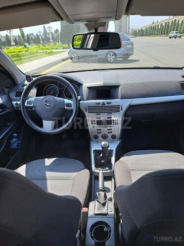 Opel Astra 2009, 198,000 km - 1.4 л - Gəncə
