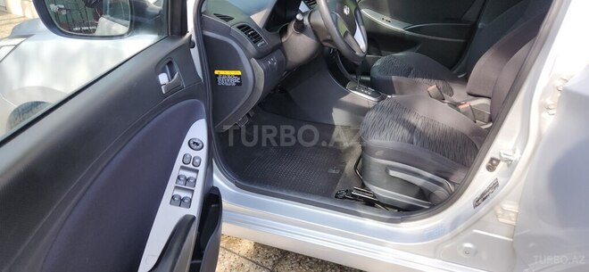 Hyundai Accent 2015, 127,000 km - 1.6 l - Bakı