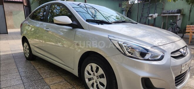 Hyundai Accent 2015, 127,000 km - 1.6 l - Bakı