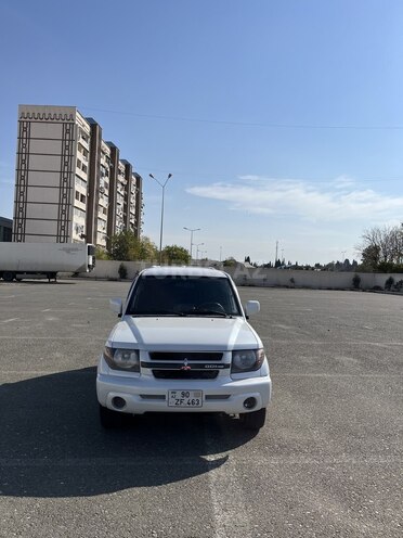 Mitsubishi Pajero io 2000, 300,000 km - 1.8 l - Gəncə