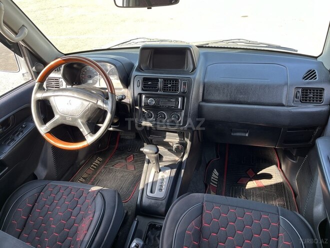 Mitsubishi Pajero io 2000, 300,000 km - 1.8 l - Gəncə