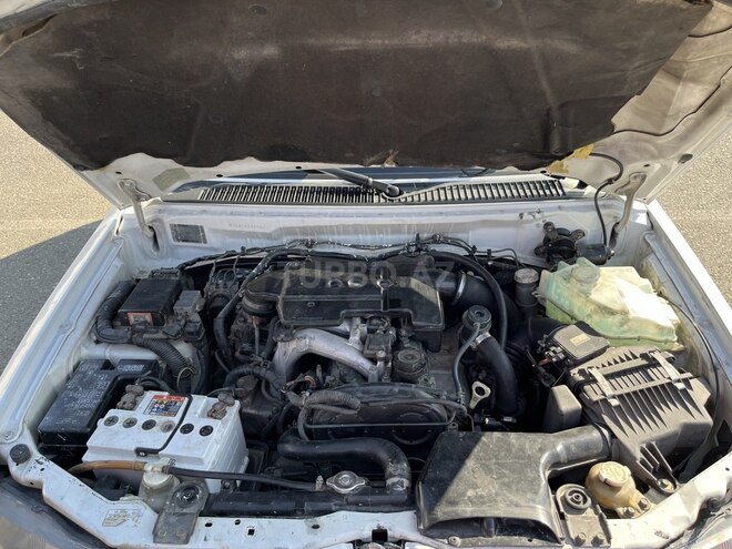 Mitsubishi Pajero io 2000, 300,000 km - 1.8 l - Gəncə