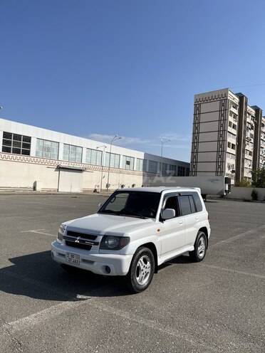 Mitsubishi Pajero io 2000, 300,000 km - 1.8 l - Gəncə