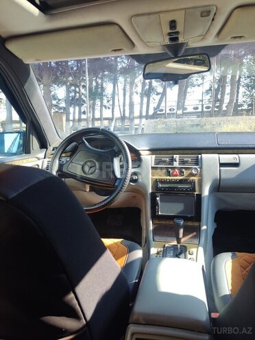 Mercedes E 320 1996, 283,000 km - 3.2 l - Bakı