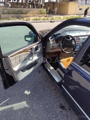 Mercedes E 320 1996, 283,000 km - 3.2 l - Bakı
