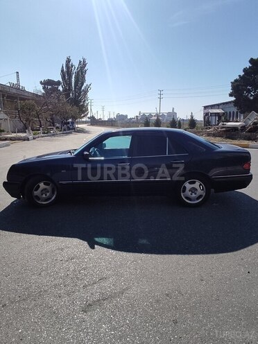 Mercedes E 320 1996, 283,000 km - 3.2 l - Bakı