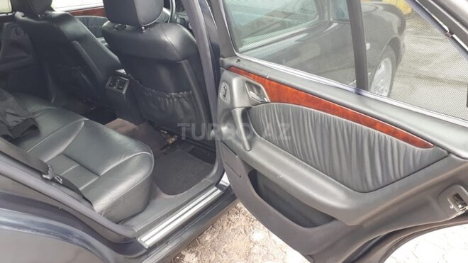 Mercedes E 240 1997, 391,000 km - 2.4 л - Sumqayıt