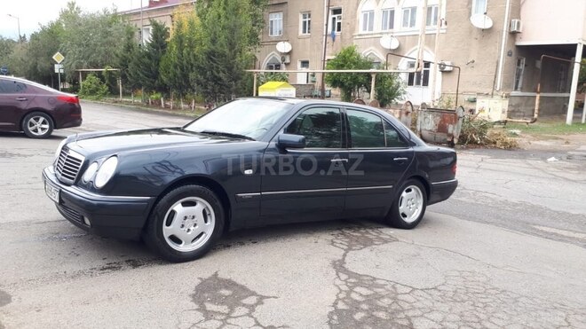 Mercedes E 240 1997, 391,000 km - 2.4 л - Sumqayıt