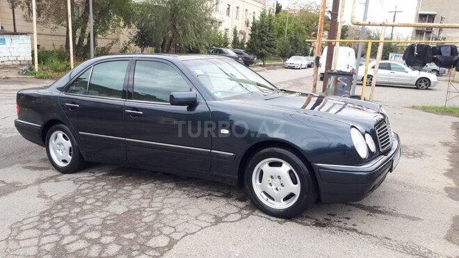 Mercedes E 240 1997, 391,000 km - 2.4 л - Sumqayıt