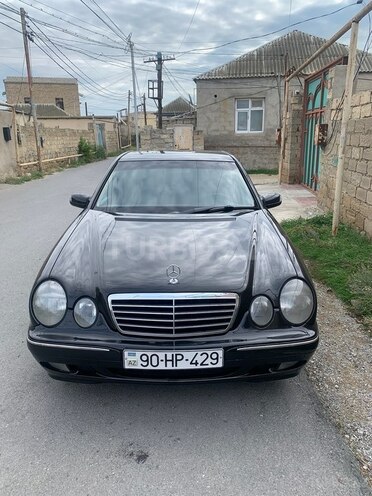 Mercedes E 270 2001, 310,000 km - 2.7 l - Bakı
