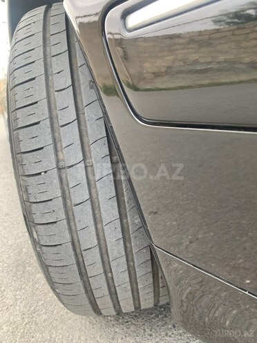 Mercedes E 270 2001, 310,000 km - 2.7 l - Bakı