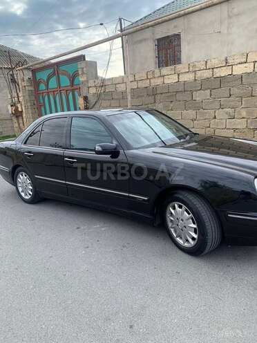 Mercedes E 270 2001, 310,000 km - 2.7 l - Bakı