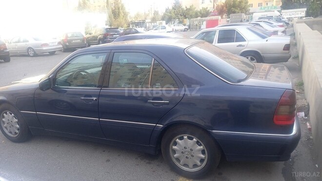 Mercedes C 230 1998, 256,000 km - 2.3 l - Bakı