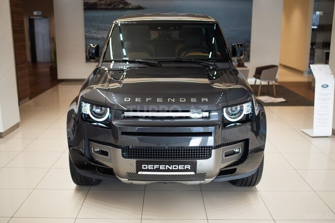 Land Rover Defender-1