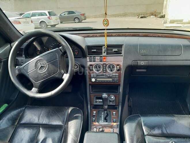 Mercedes C 180 1995, 216,000 km - 1.8 l - Bakı