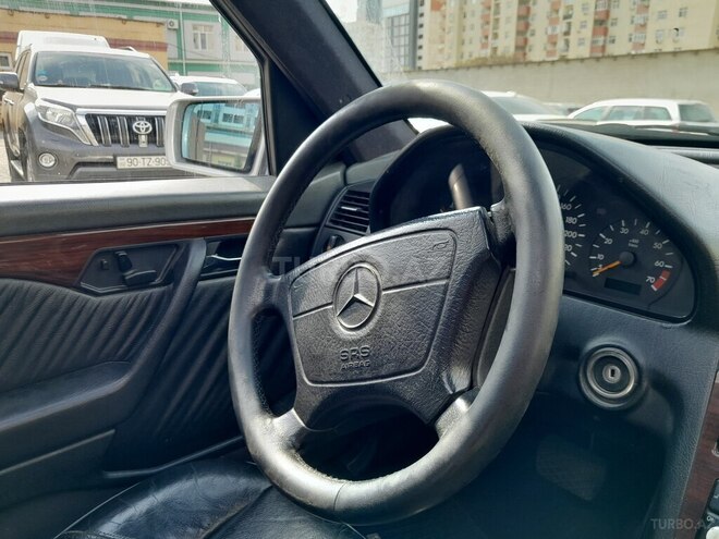 Mercedes C 180 1995, 216,000 km - 1.8 l - Bakı