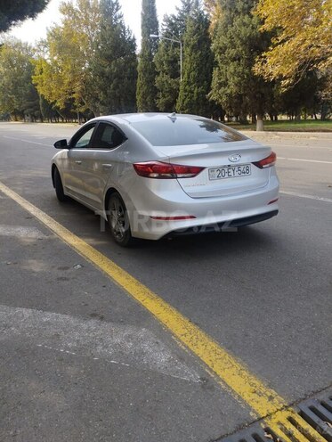 Hyundai Elantra 2018, 90,000 km - 2.0 л - Gəncə
