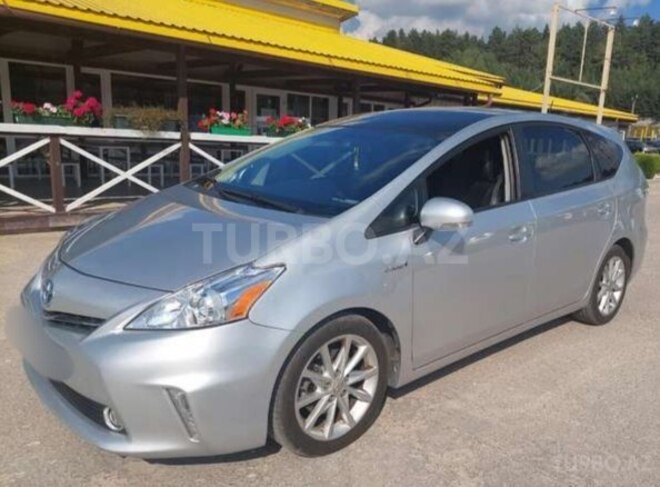 Toyota Prius V 2015, 187,474 km - 1.8 l - Bakı