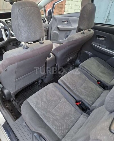 Toyota Prius V 2015, 187,474 km - 1.8 l - Bakı