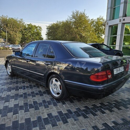 Mercedes E 240 1999, 450,000 km - 2.4 л - Bakı
