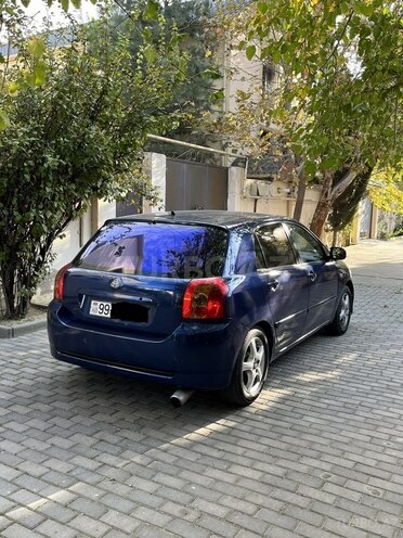 Toyota Corolla 2005, 310,000 km - 1.4 l - Bakı