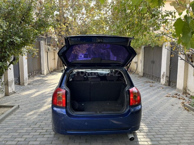 Toyota Corolla 2005, 310,000 km - 1.4 l - Bakı
