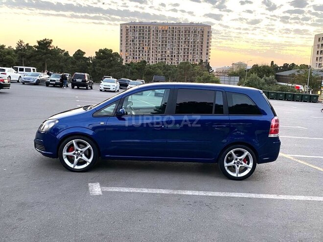 Opel Zafira 2005, 284,000 km - 1.9 l - Bakı