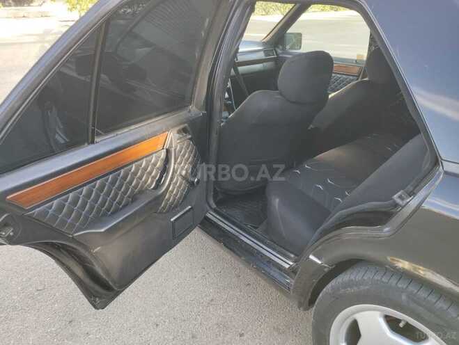 Mercedes E 280 1993, 371,000 km - 2.8 l - Bakı