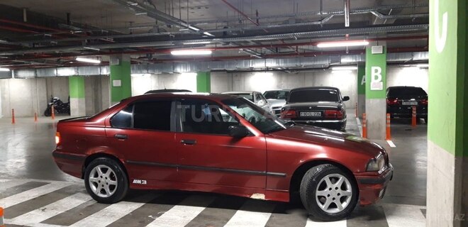 BMW 318 1994, 250,000 km - 1.8 l - Bakı