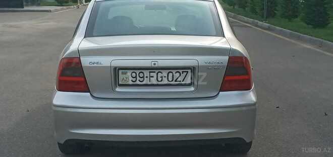 Opel Vectra 1999, 220,000 km - 1.6 l - Tovuz