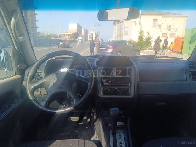 Mitsubishi Pajero io 2001, 235,000 km - 2.0 л - Sumqayıt