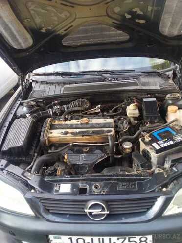 Opel Vectra 1996, 350,000 km - 1.8 л - Bakı