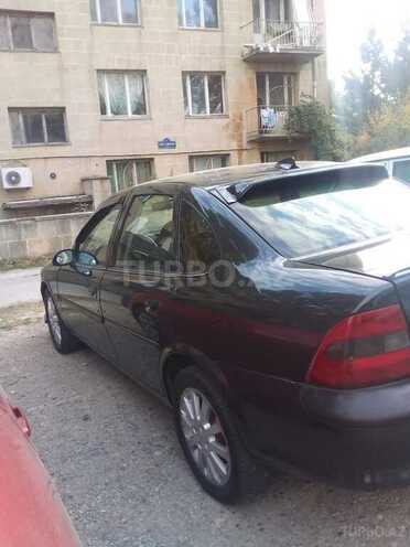 Opel Vectra 1996, 350,000 km - 1.8 л - Bakı