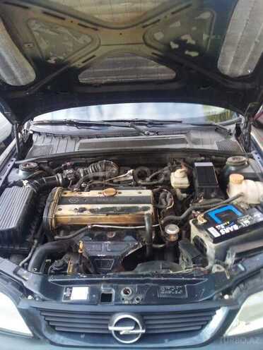 Opel Vectra 1996, 350,000 km - 1.8 л - Bakı