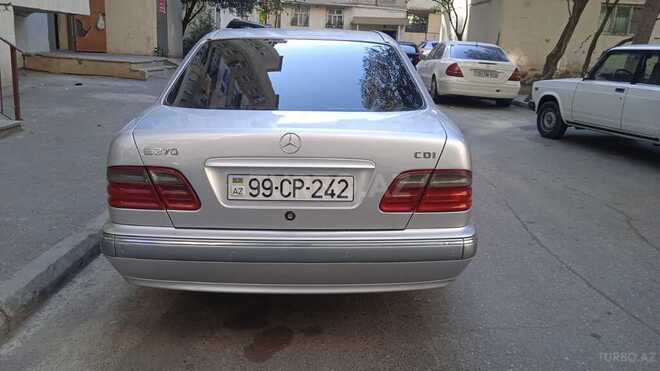 Mercedes E 270 2000, 468,000 km - 2.7 л - Bakı