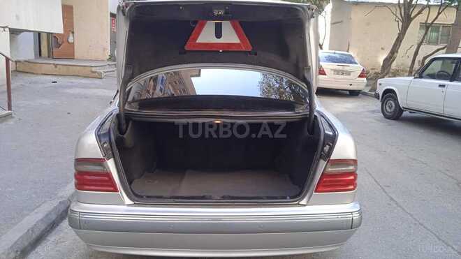 Mercedes E 270 2000, 468,000 km - 2.7 л - Bakı