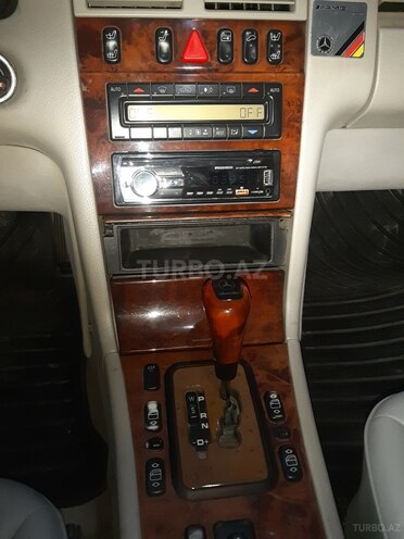 Mercedes E 320 2000, 430,000 km - 3.2 l - Bakı
