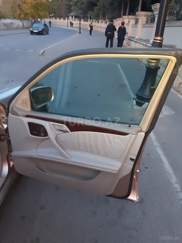 Mercedes E 320 2000, 430,000 km - 3.2 l - Bakı