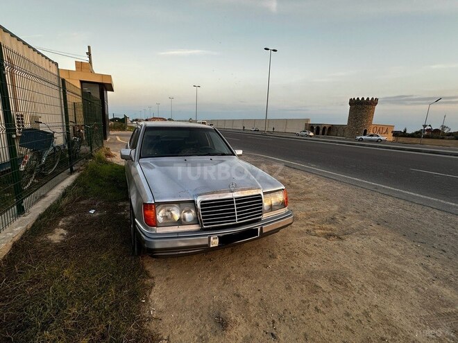 Mercedes E 200 1990, 500,000 km - 2.0 l - Bakı