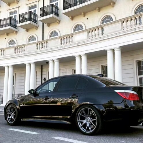 BMW M5 2005, 154,000 km - 5.0 l - Bakı