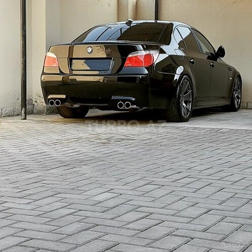 BMW M5 2005, 154,000 km - 5.0 l - Bakı