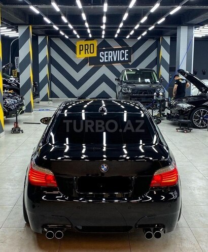 BMW M5 2005, 154,000 km - 5.0 l - Bakı