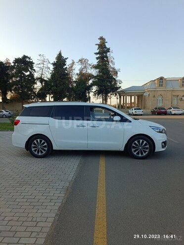 Kia Carnival 2016, 211,500 km - 2.2 l - Bakı