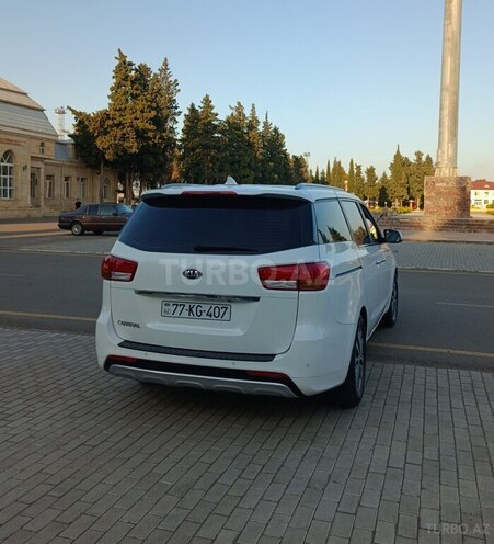 Kia Carnival 2016, 211,500 km - 2.2 l - Bakı