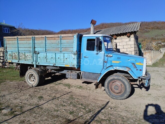 ZIL 4334 1991, 380,000 km - 6.0 l - Qusar