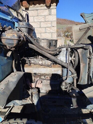 ZIL 4334 1991, 380,000 km - 6.0 l - Qusar